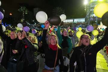 Los Nietos de SaryManchez se autodescalifican en la final de murgas al superar el tiempo establecido en señal de protesta/Lpacarnaval y TA.